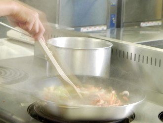 株式会社LEOC（レオック）※首都圏エリア 求人 患者様にとって食事は楽しみであり、健康にむけたサポートの一つ。食の感動を大切にしたいと考えています。