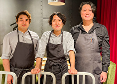 株式会社エーディーエモーション／『KUROBUTAYA』／『W AOYAMA -The Cellar & Grill-』etc. 求人 今後もスタッフに負担を強いることなく新規出店を計画していく為、オープニングスタッフなどの経験を積むチャンスもあり！