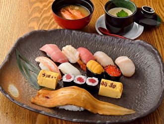 まるくに 青柳店／株式会社アミノ